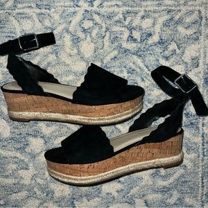 Marc Fisher Fayme Black Scalloped Suede Leather Flatform Sandals 9